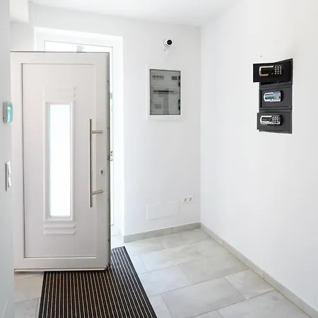 Ady 33 Premium Apartamento Siófok